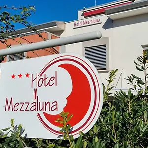 Mezzaluna Italia
