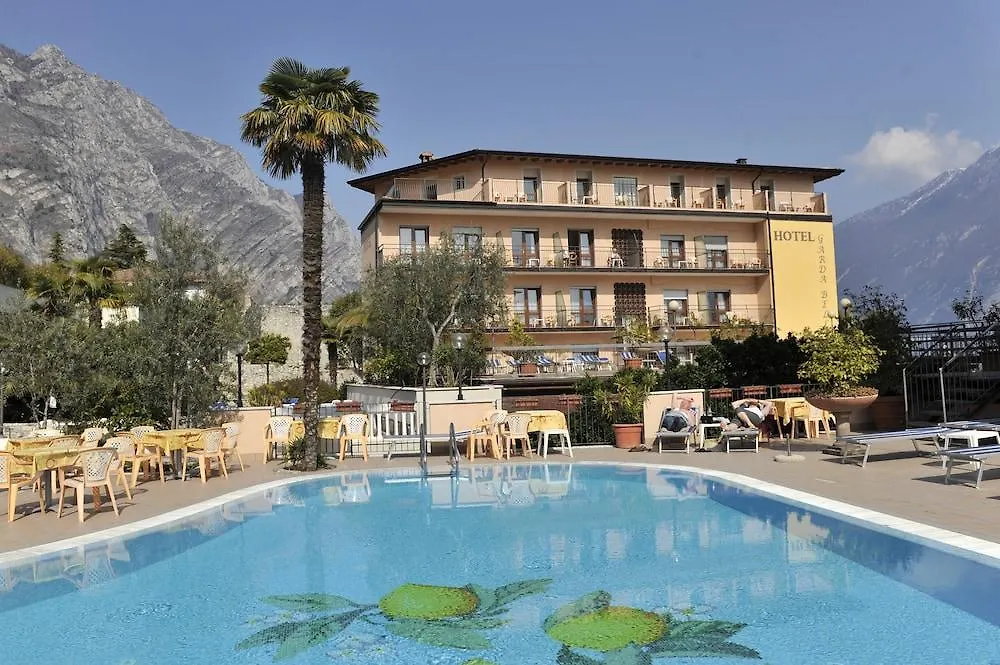 Hotel Garda Bellevue Limone sul Garda 4*,  Italy
