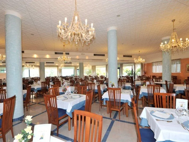 Hotel Garda Bellevue Limone sul Garda 4*,  Italy